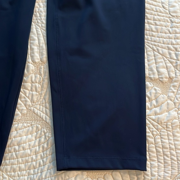 Lululemon Stretch HR 7/8 Pant Navy NWT - Picture 2 of 8